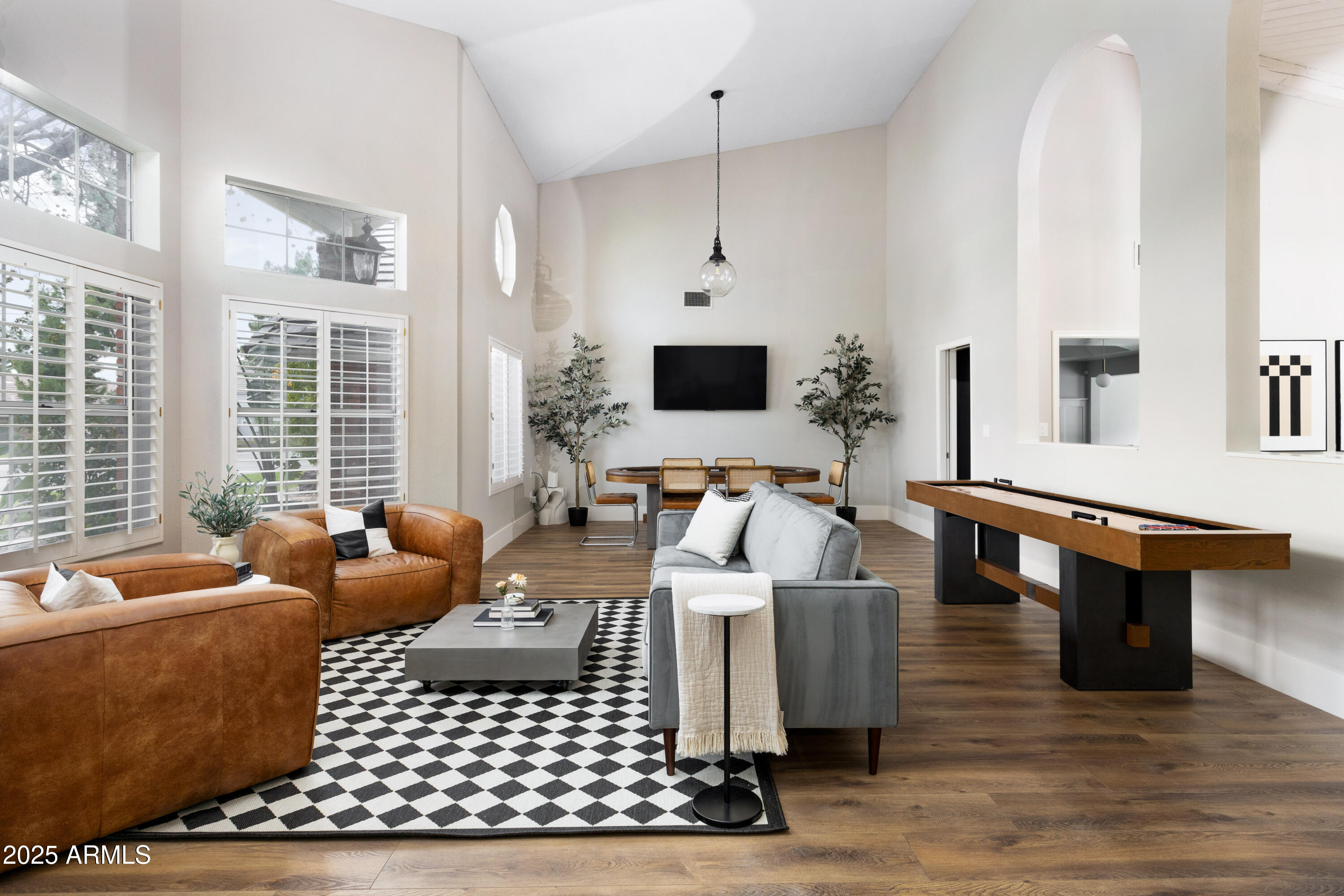 3508 E ENCANTO Street