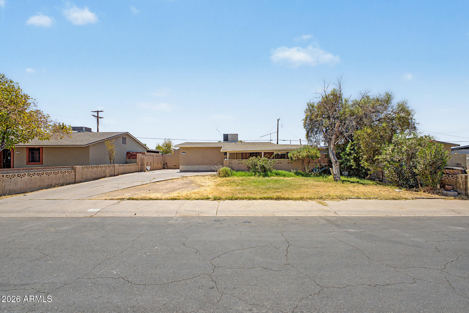 6909 W Wolf Street