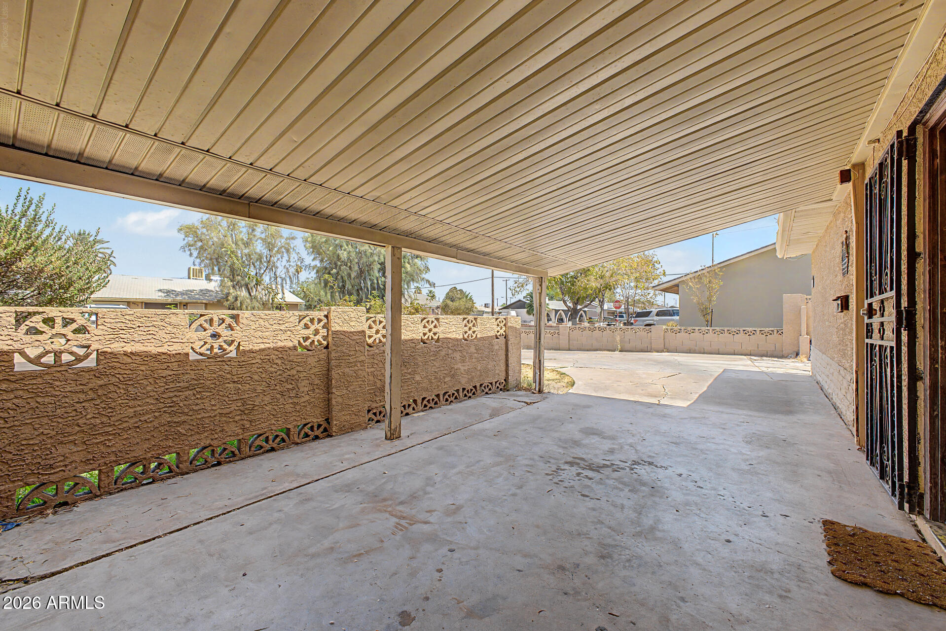 6909 W Wolf Street