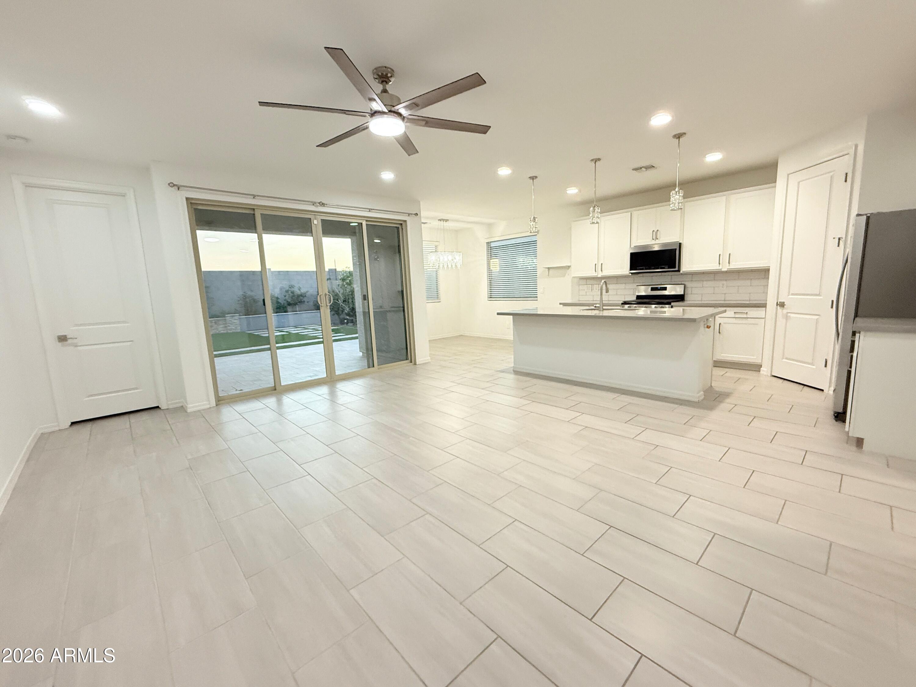 11313 E Unger Avenue