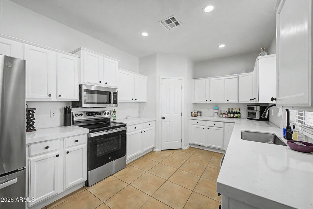 Photo of 11722 S 205th Lane, Buckeye, AZ 85326 (MLS # 7068792)