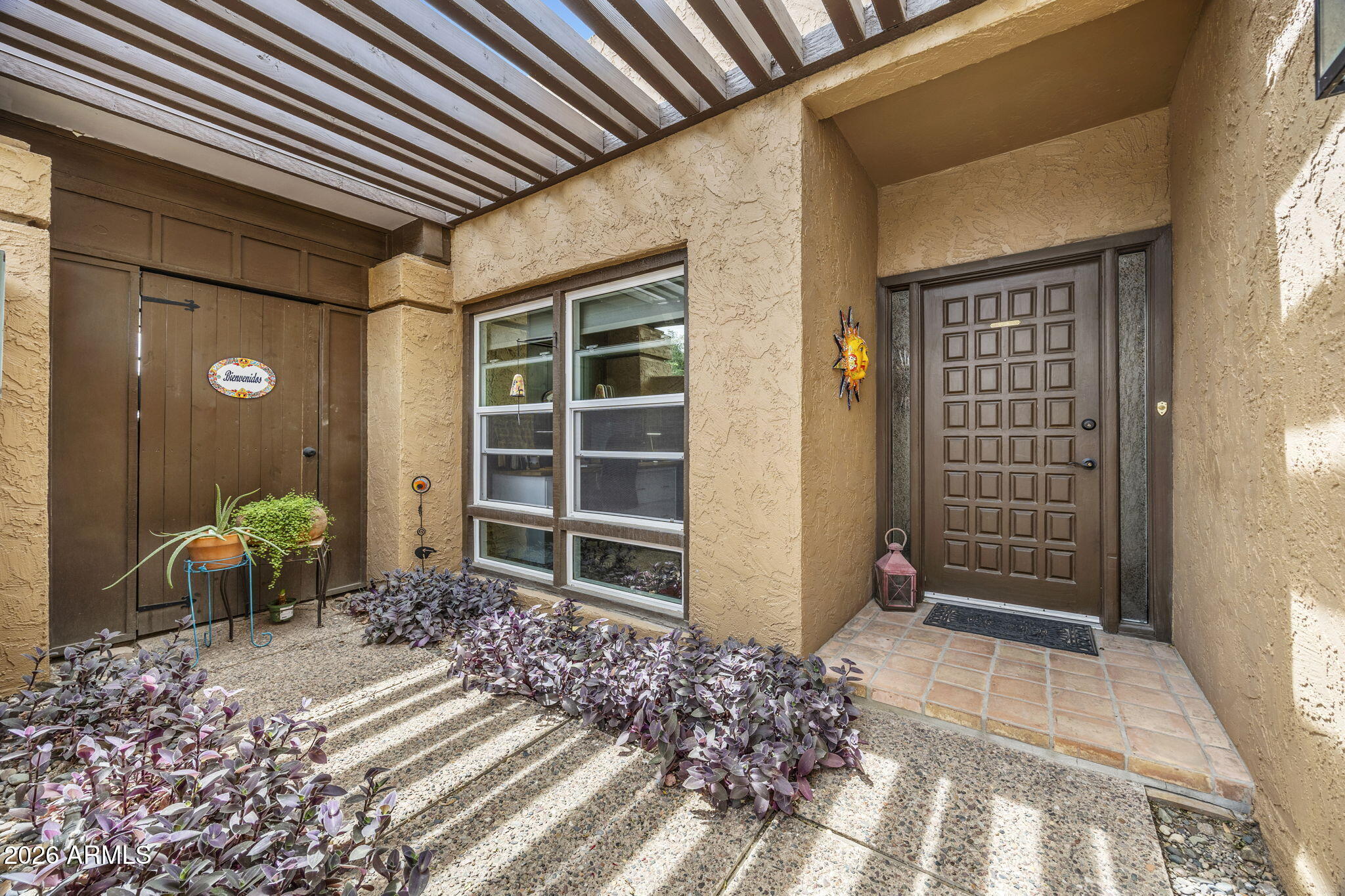 6502 N La Paloma Este --