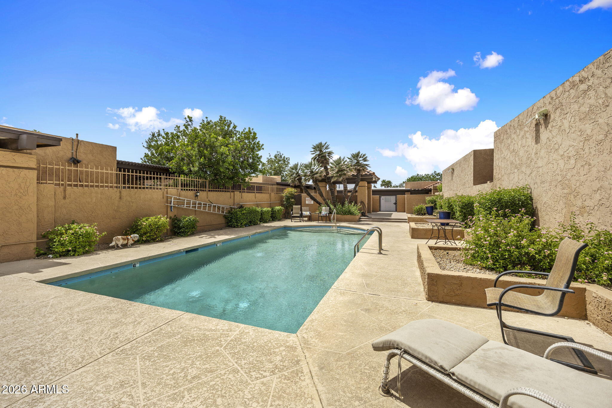 CASA LA PALOMA TOWNHOUSES - Residential