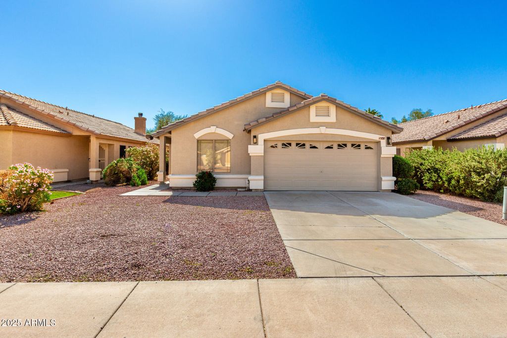 Photo of 1537 W Page Avenue, Gilbert, AZ 85233 (MLS # 6912643)