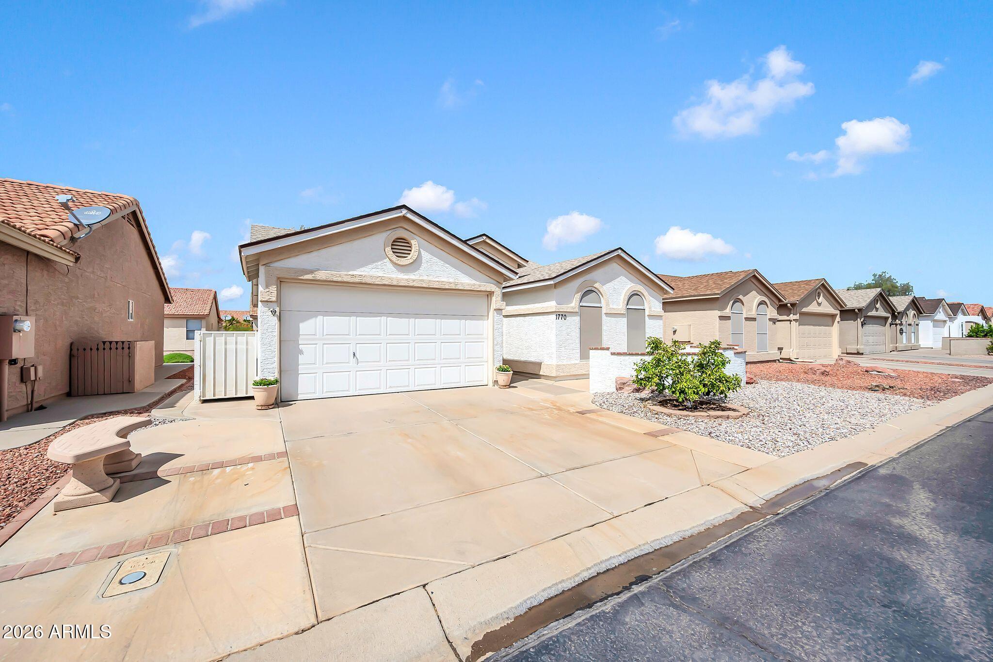 1770 E WESTCHESTER Drive