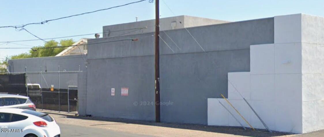 1890 E Indian School Road