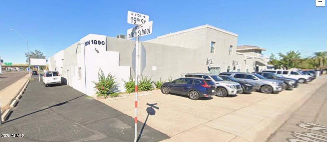 1890 E Indian School Road