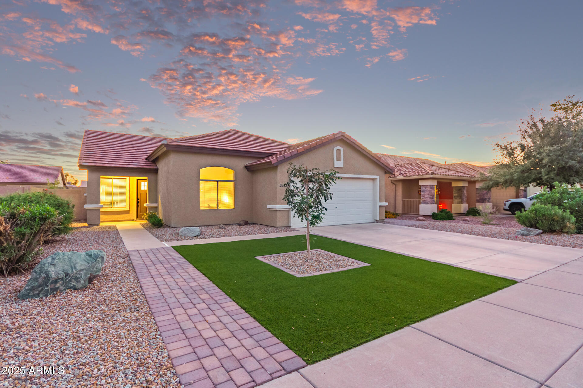 3353 E WILDHORSE Drive
