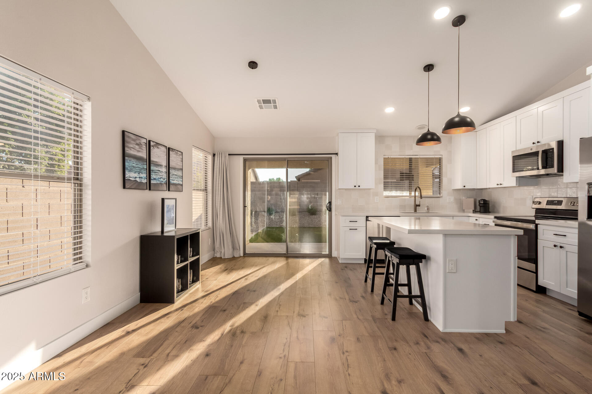 3353 E WILDHORSE Drive