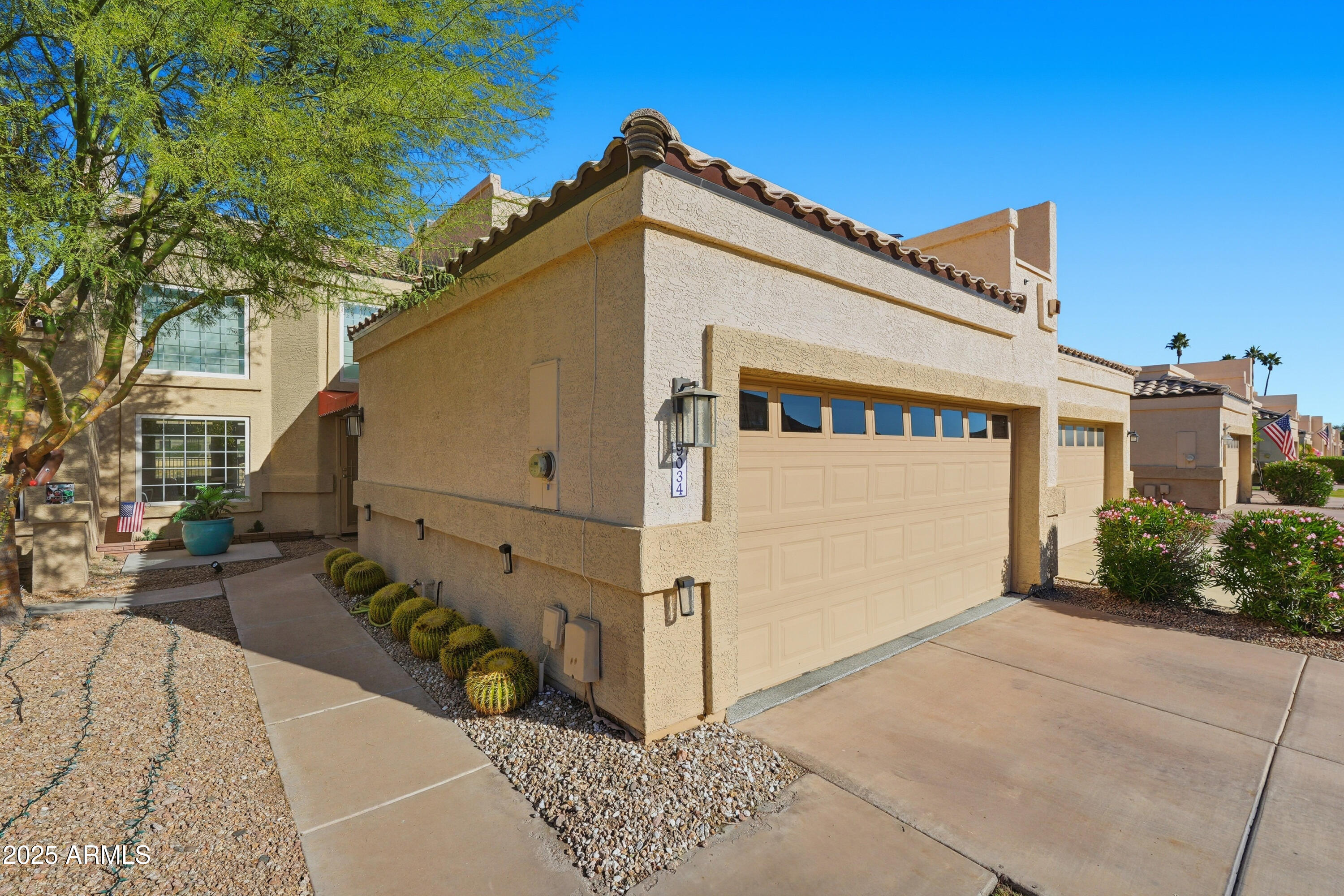 9034 W PORT ROYALE Lane
