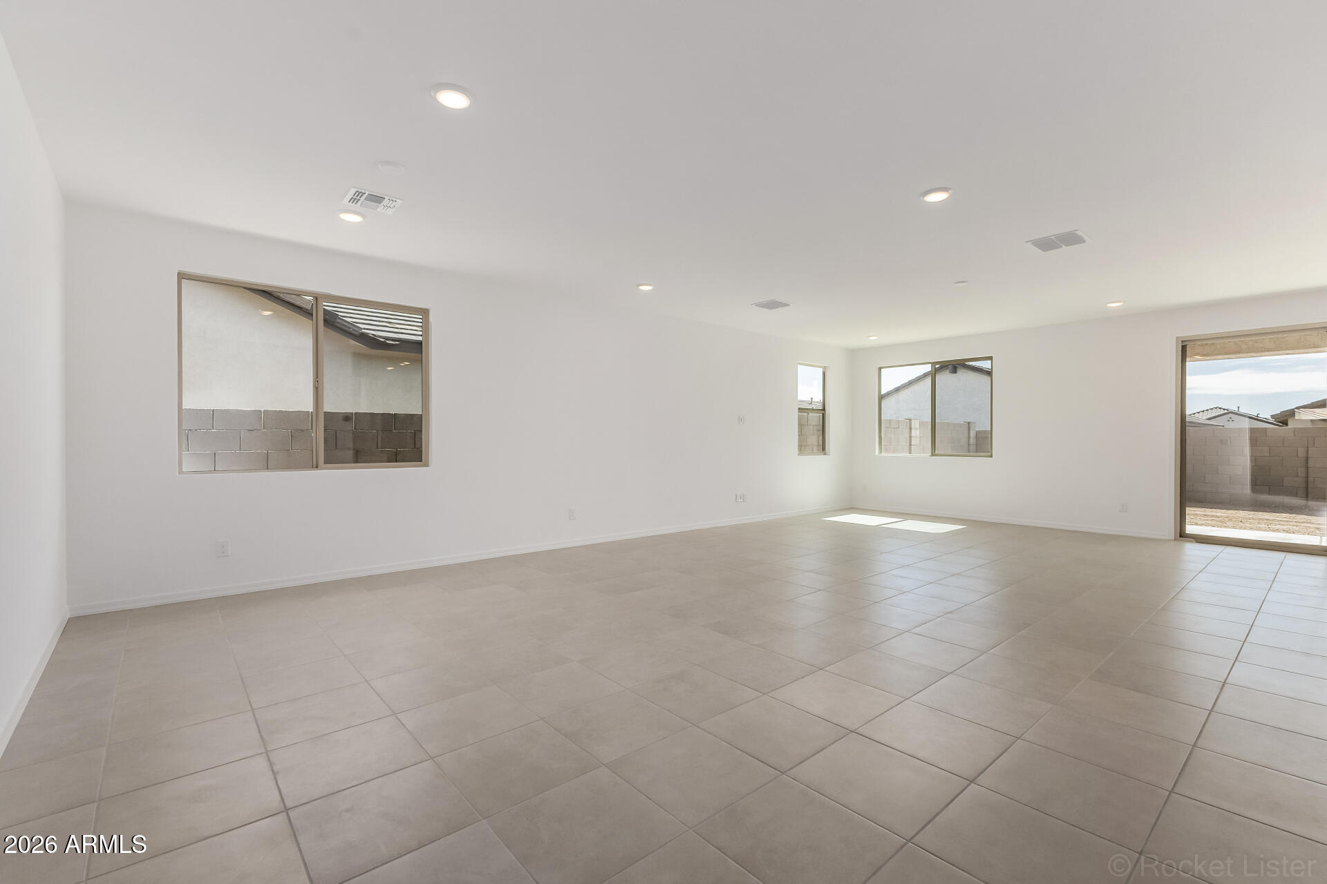 24221 W RAYMOND Street