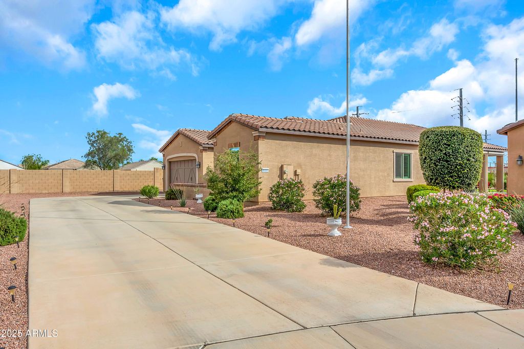 Photo of 41553 W Springtime Road, Maricopa, AZ 85138 (MLS # 7031066)