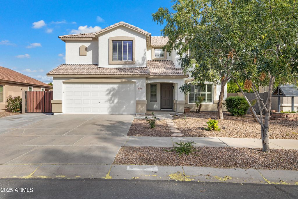 Photo of 23471 S 221st Street, Queen Creek, AZ 85142 (MLS # 6947391)