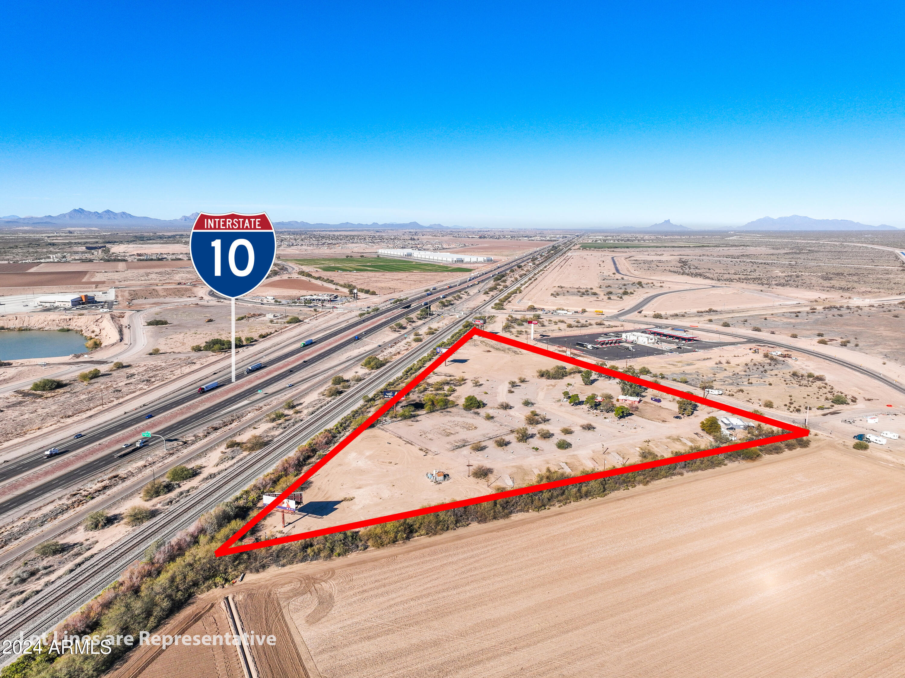 9001 W TANGERINE Road -