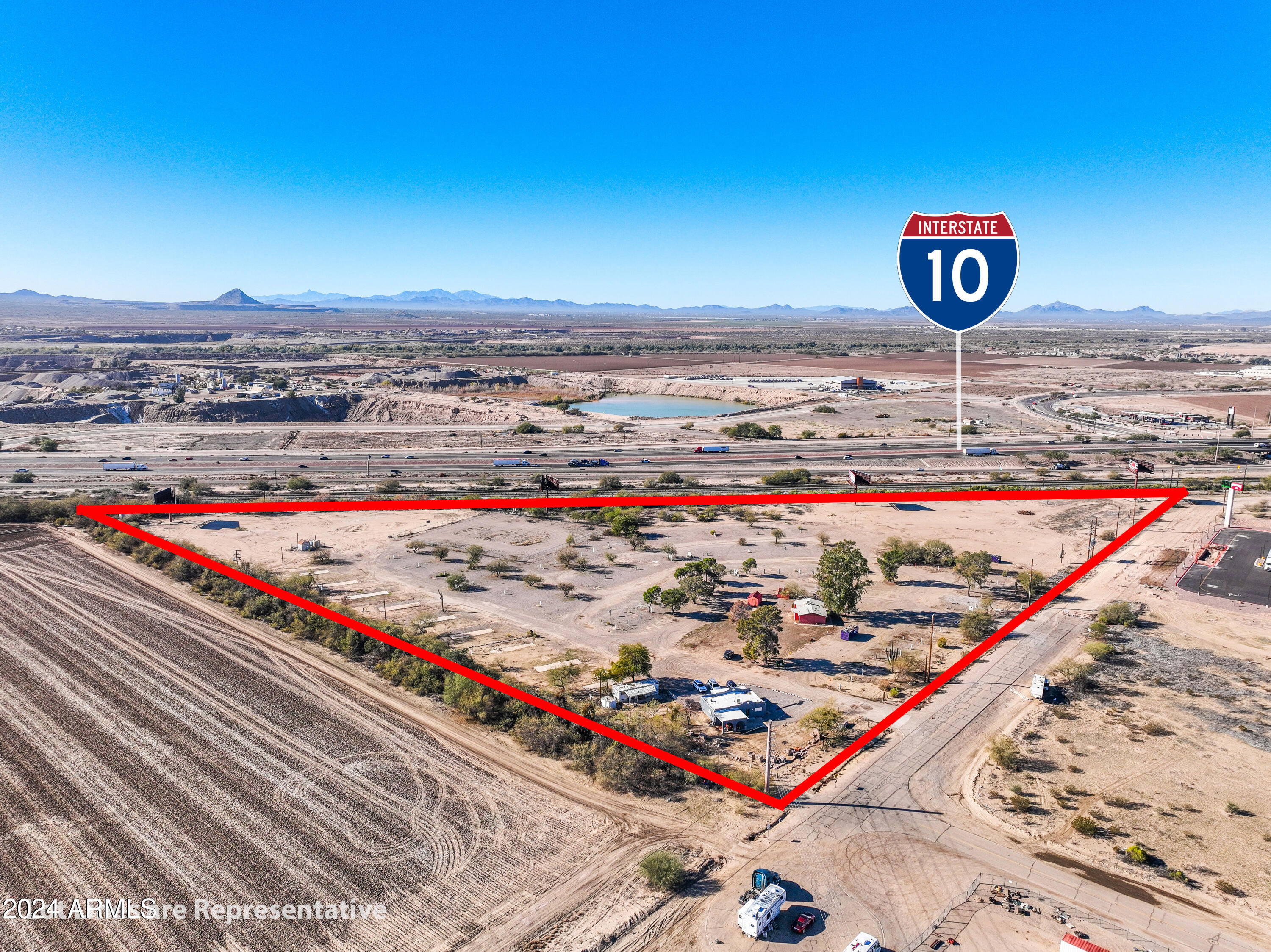 9001 W TANGERINE Road -