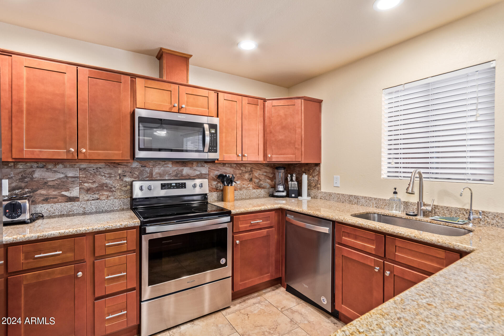 12222 N PARADISE VILLAGE Parkway S 346