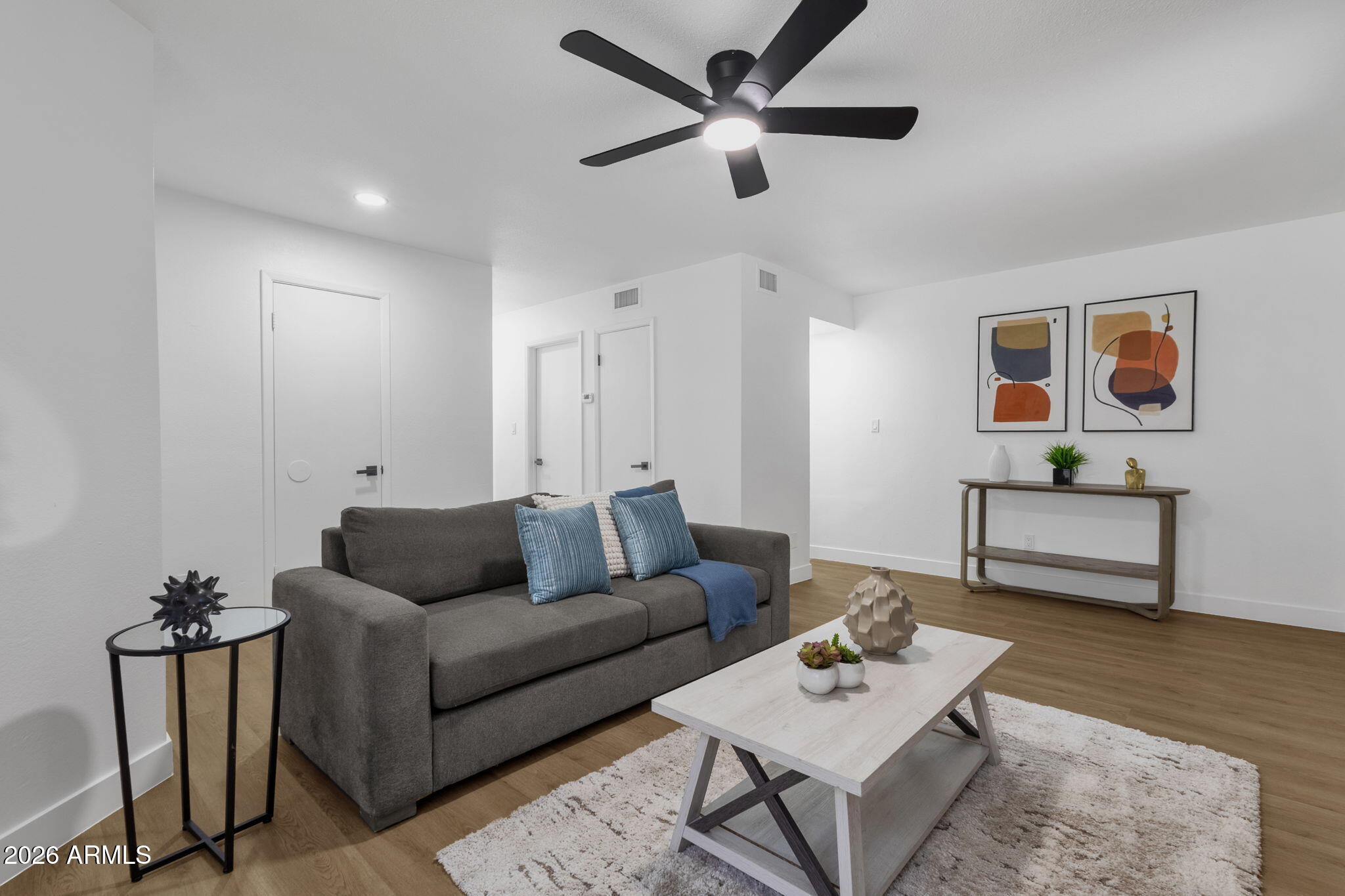 2121 S PENNINGTON -- 21