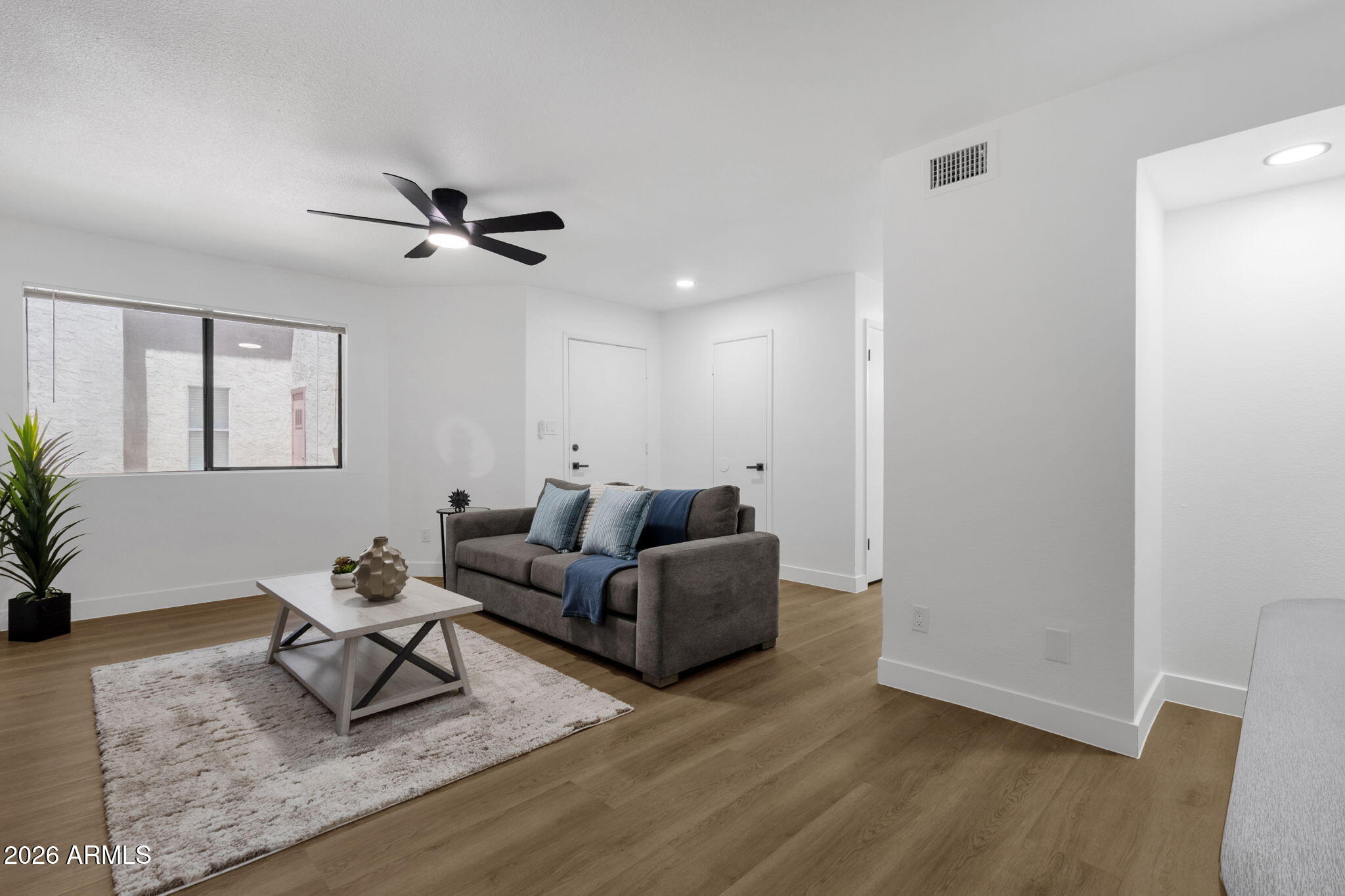 2121 S PENNINGTON -- 21
