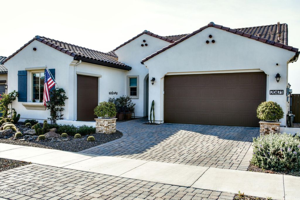 Photo of 20471 W Coolidge Street, Buckeye, AZ 85396 (MLS # 6976812)