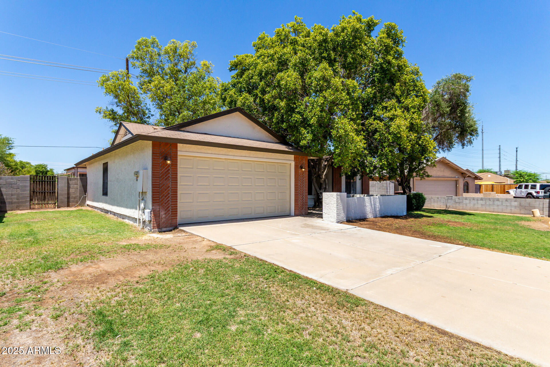 8370 N 90TH Lane