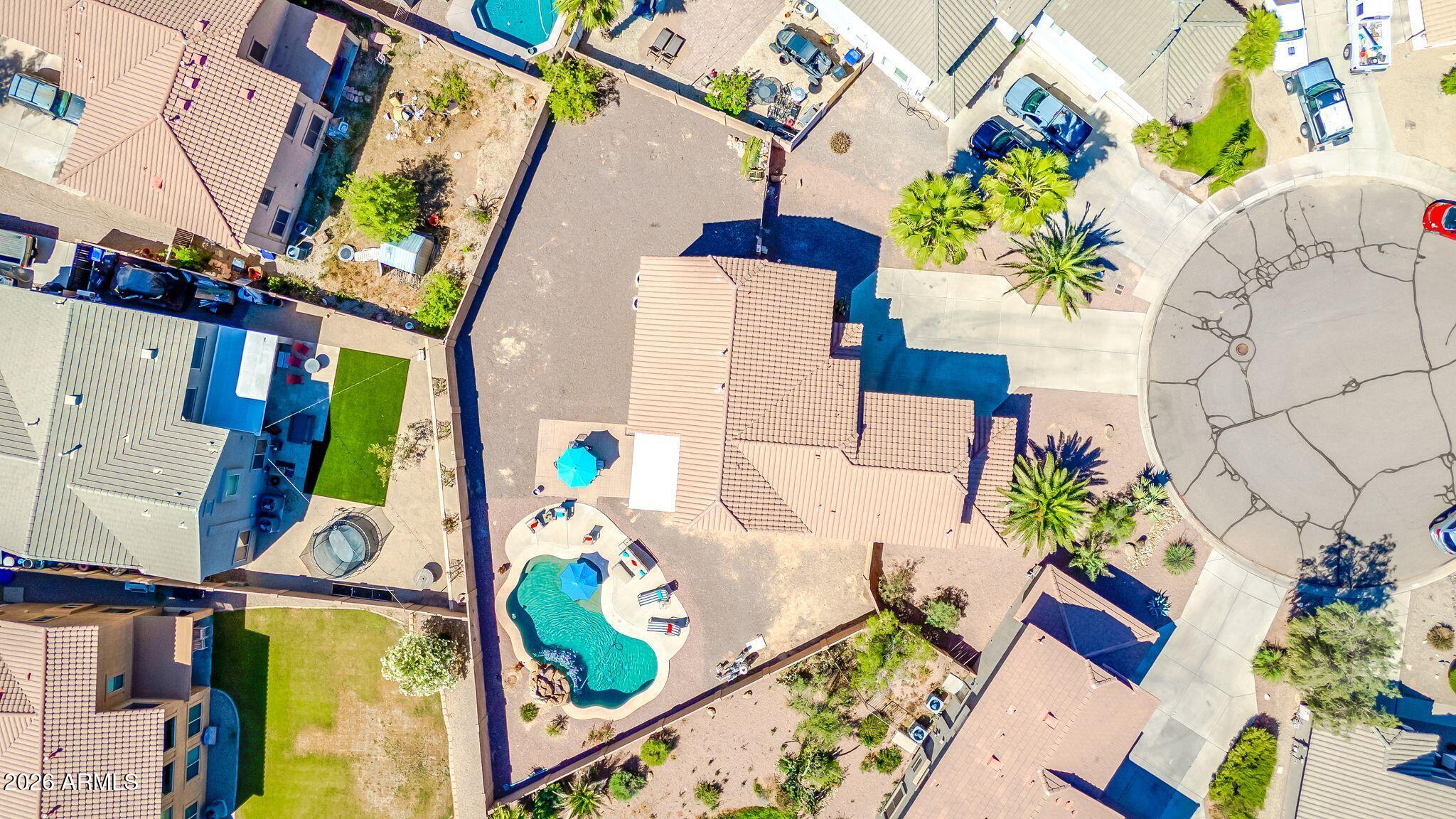 28062 N QUARTZ Circle