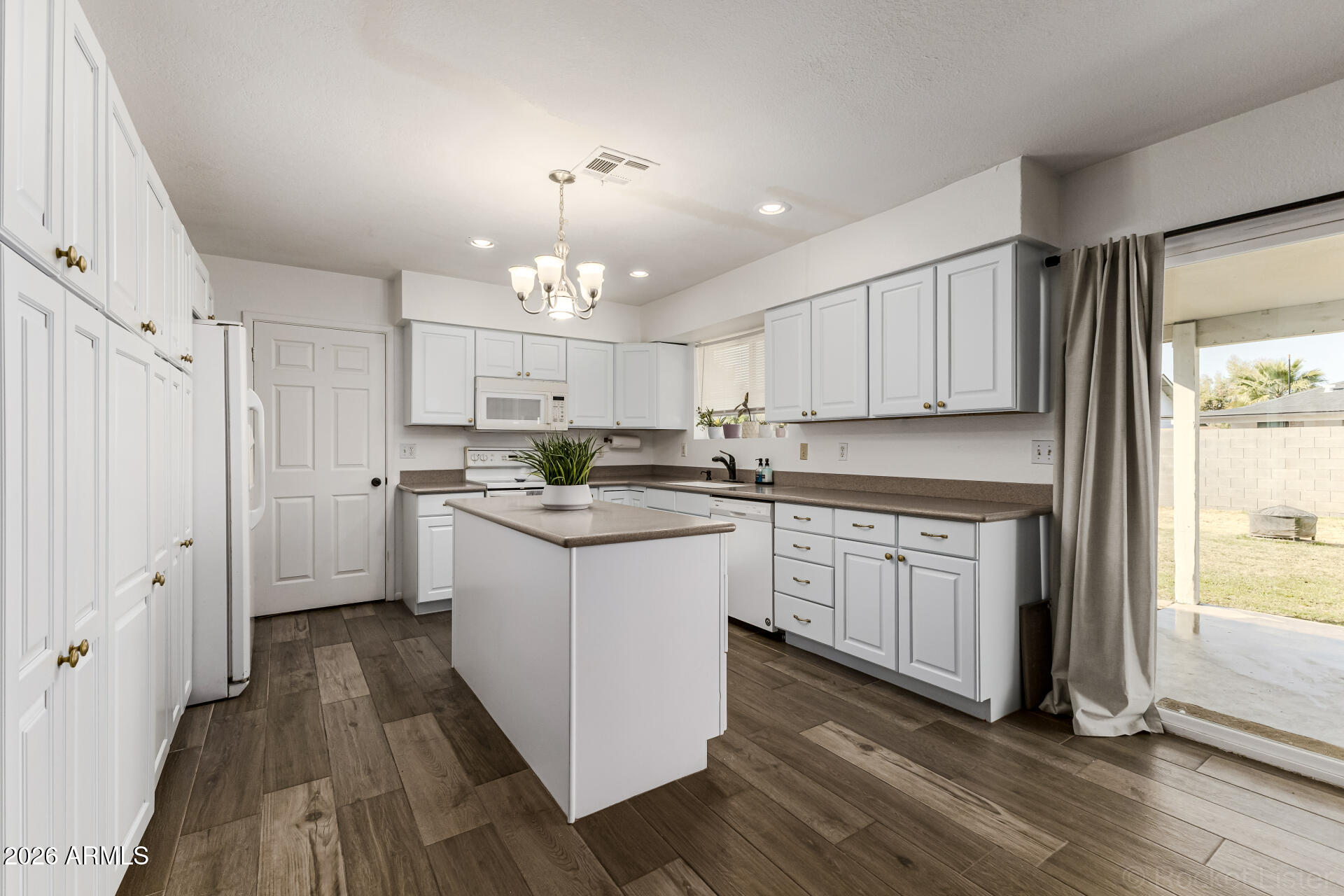 1756 E HARMONY Avenue