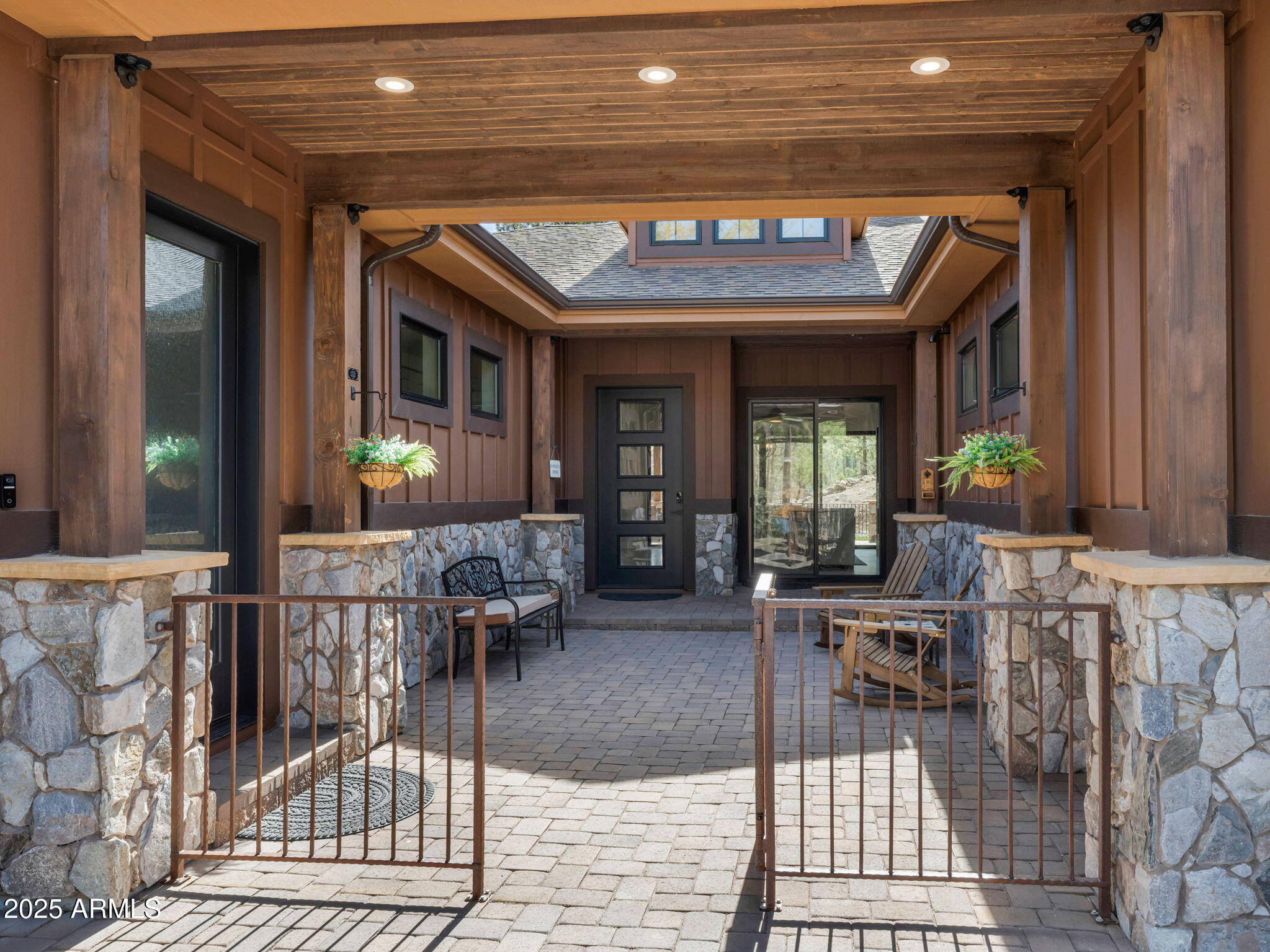 1137 TIMBERNOOK Crossing