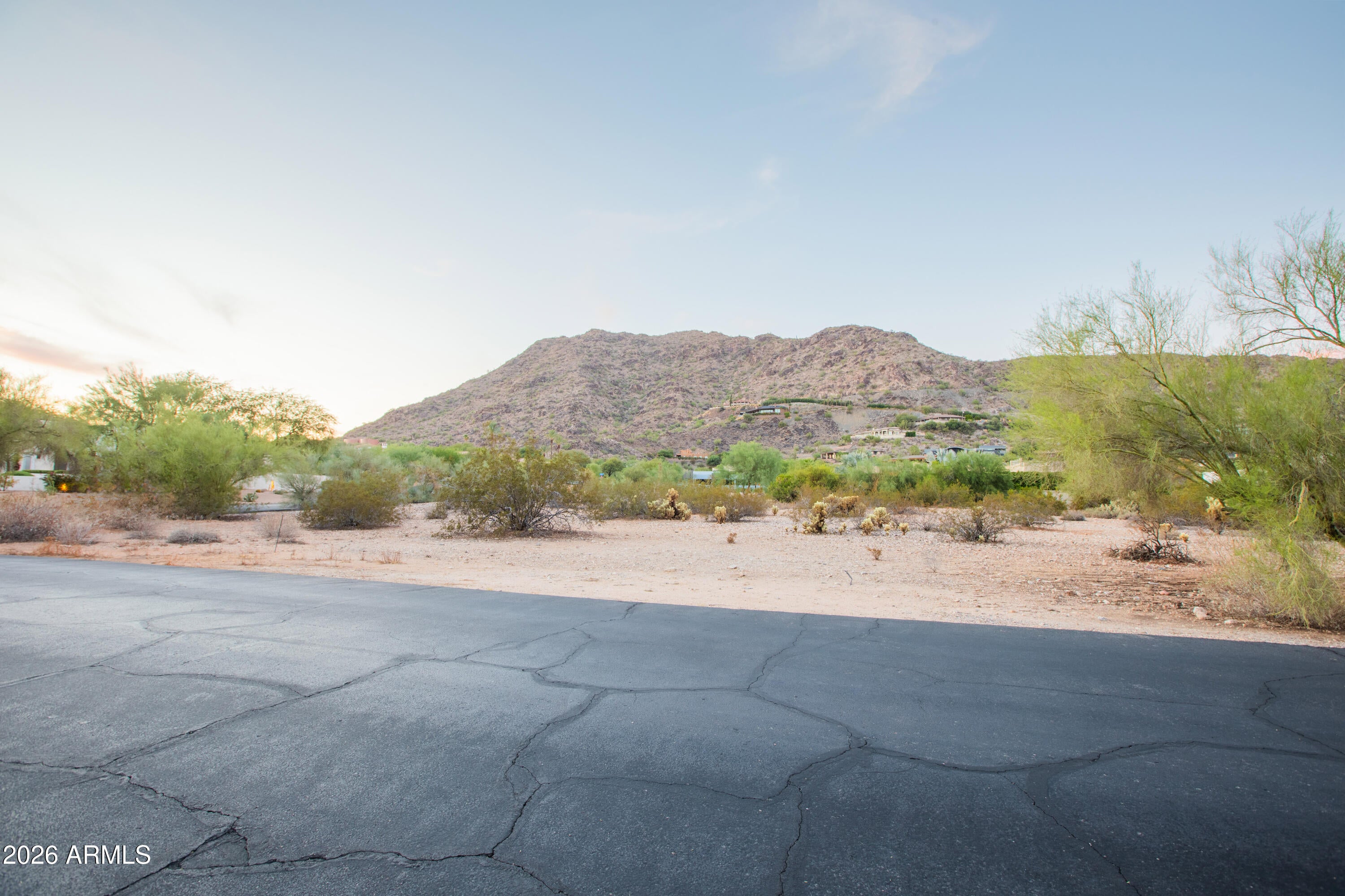 5676 E CACTUS WREN Road 10