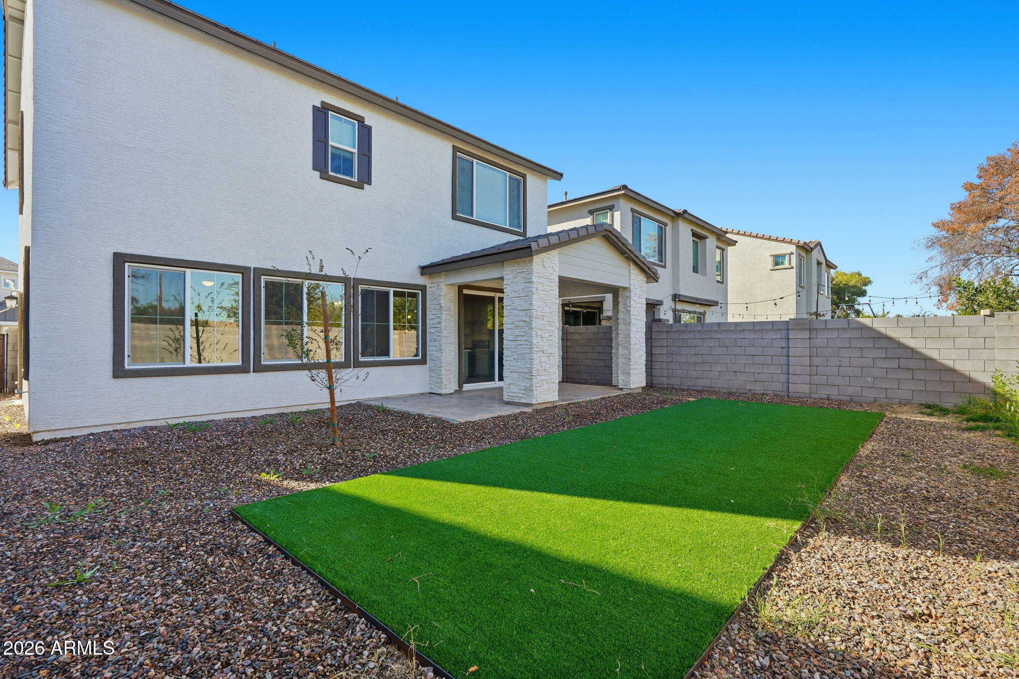 1518 W Sierra Vista Drive