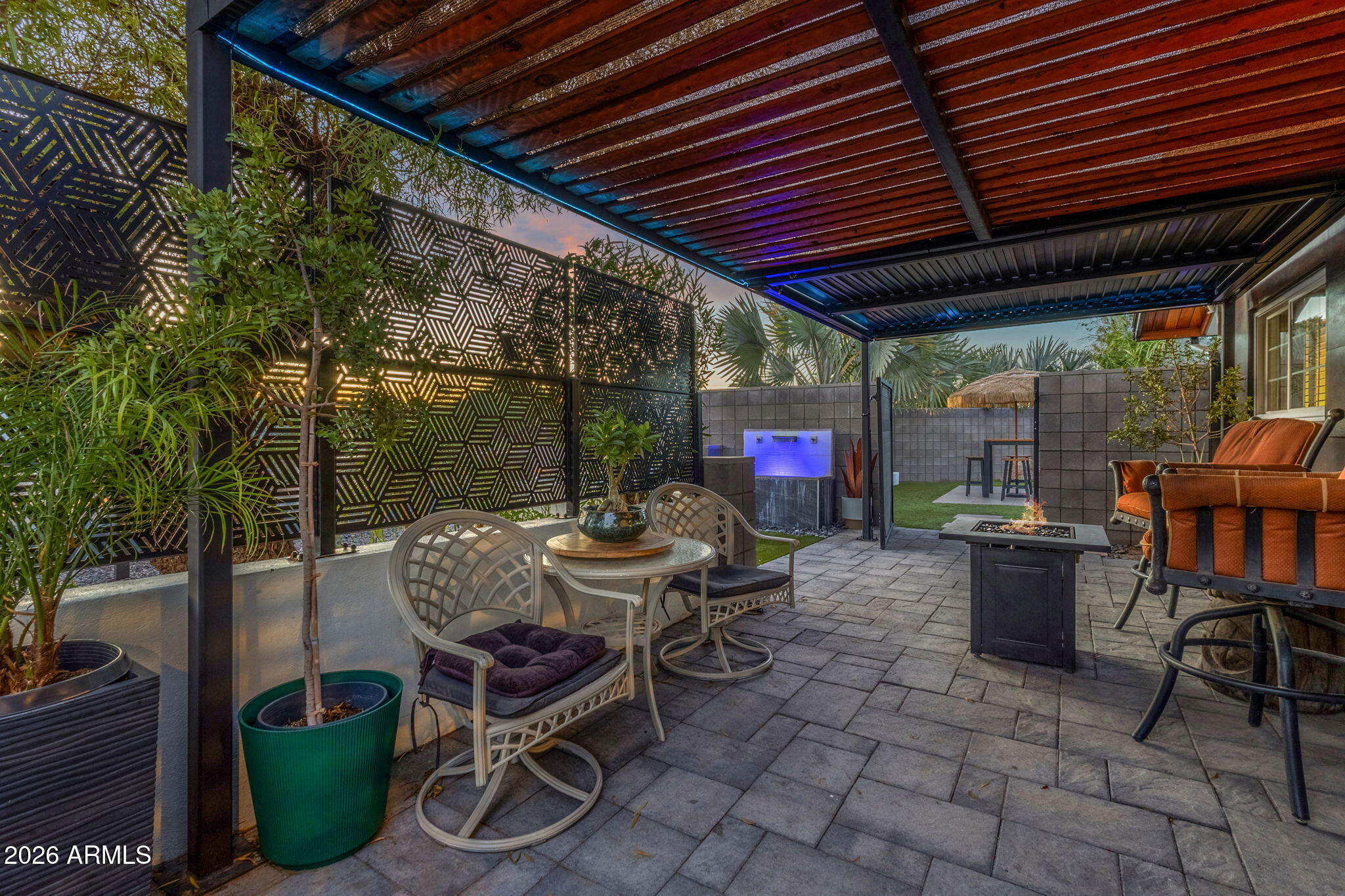 4937 N 82ND Street