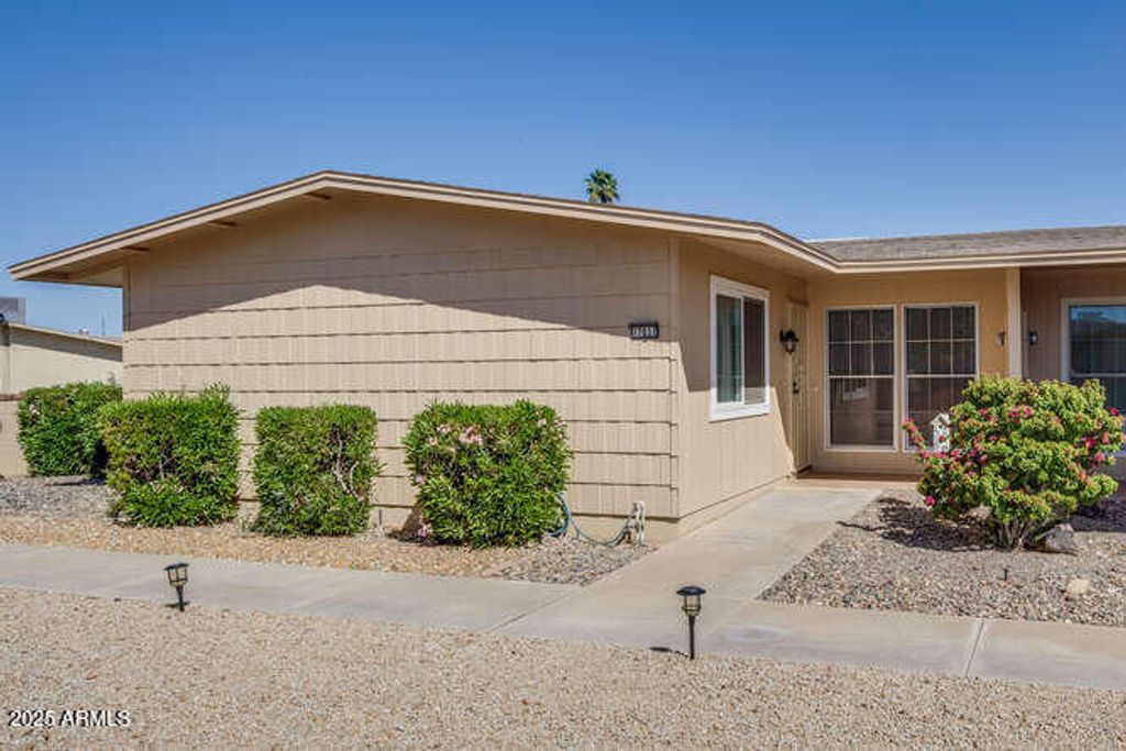 Photo of 17037 N Pinion Lane, Sun City, AZ 85373 (MLS # 6921758)