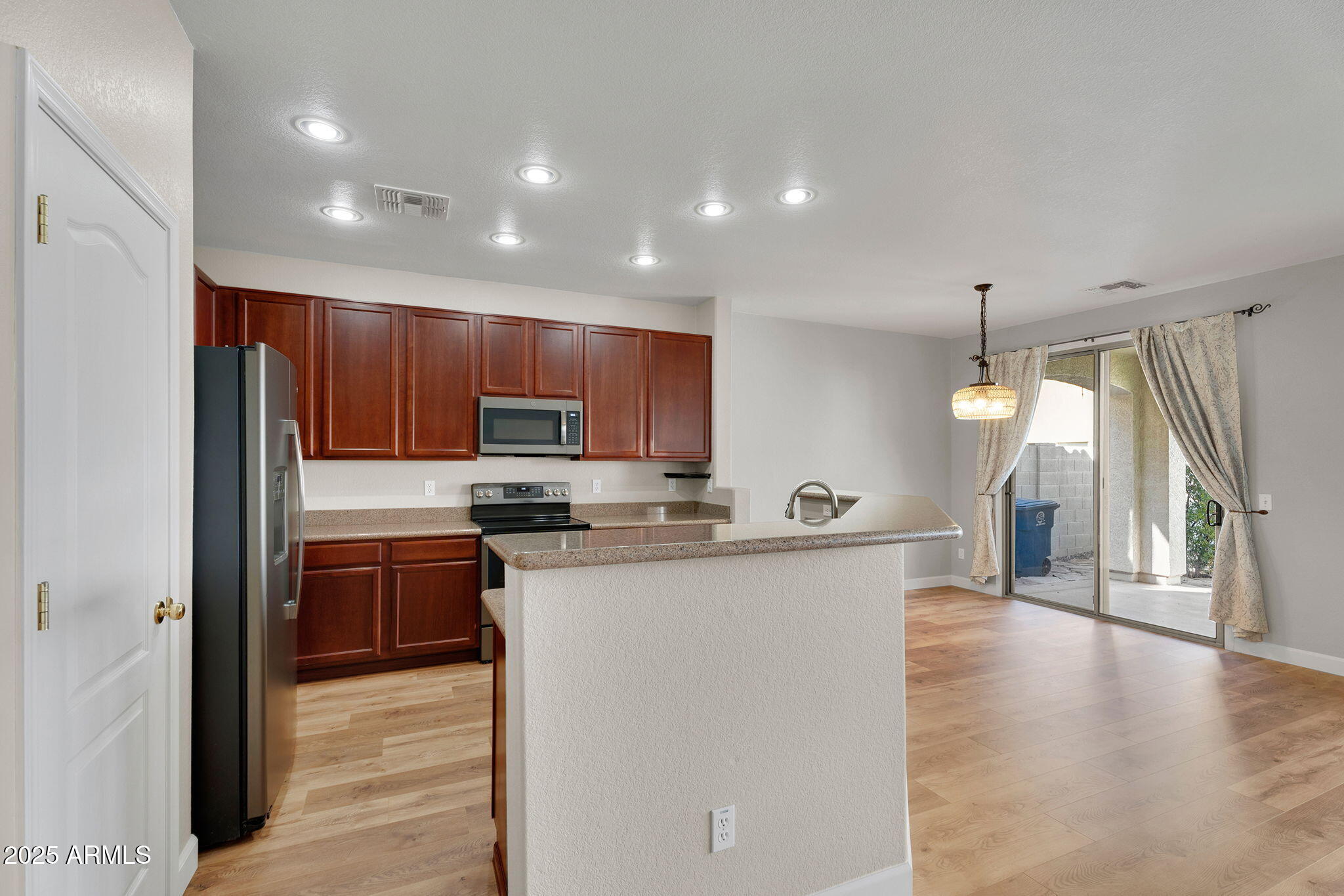 21126 E STONECREST Drive