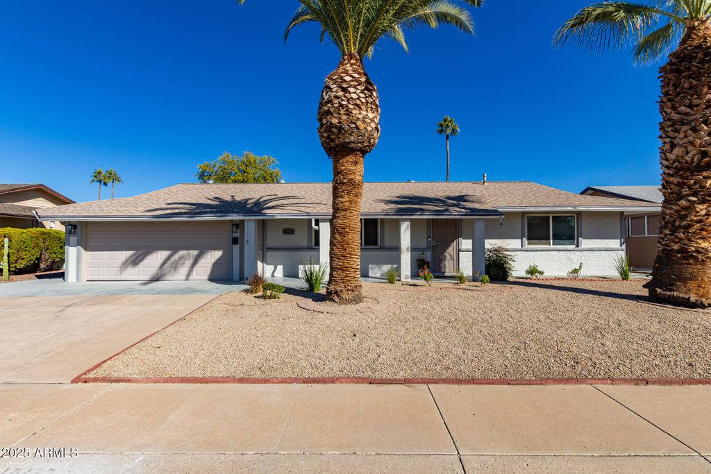 Photo of 10452 W Meade Drive, Sun City, AZ 85351 (MLS # 6957550)