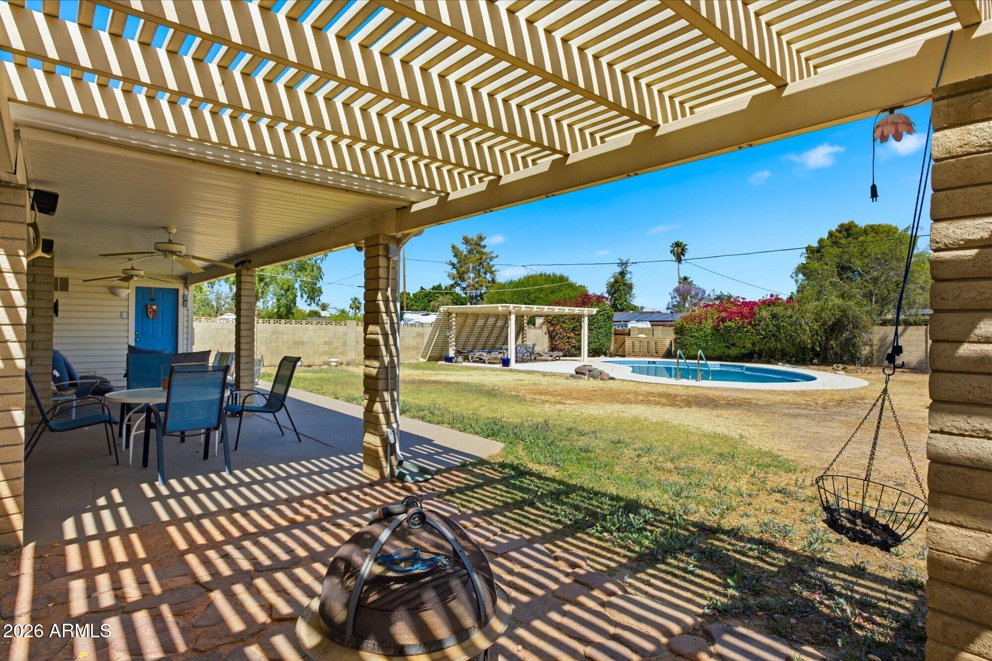 3118 W SUNNYSIDE Avenue