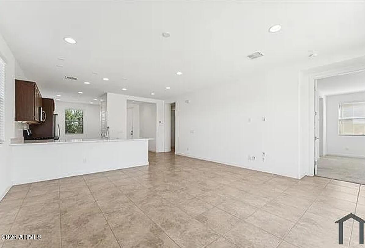 8344 N 170th Lane