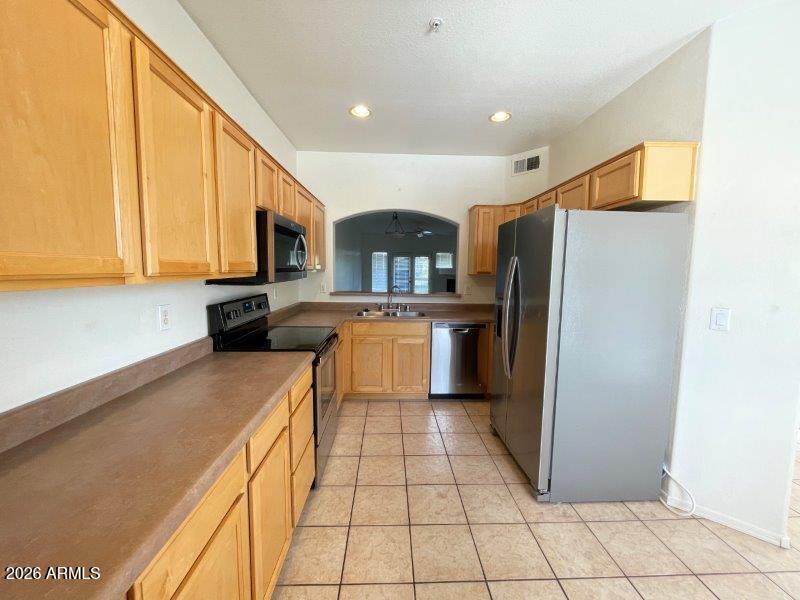 7021 E EARLL Drive 210