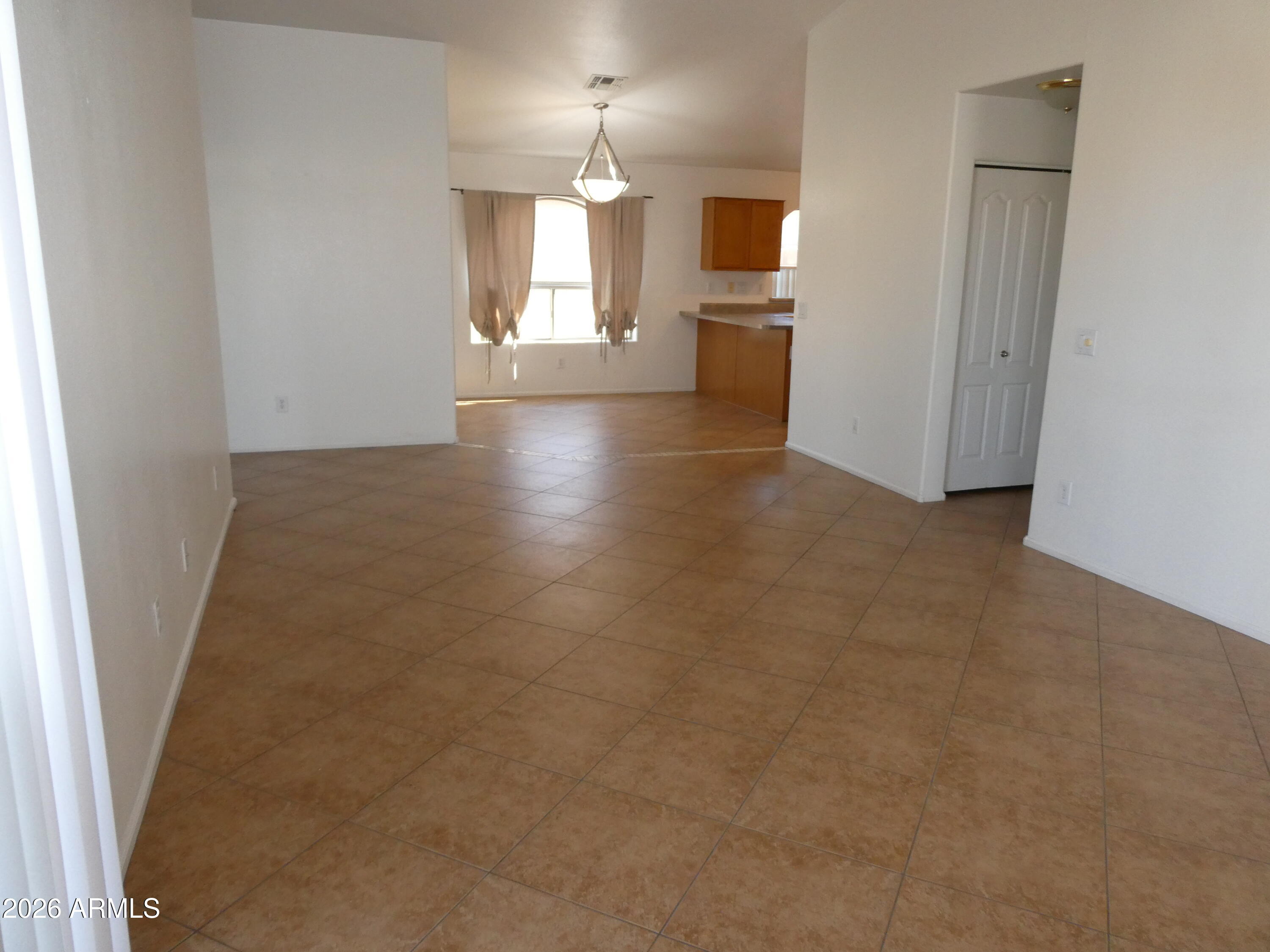 12406 W WINDSOR Boulevard