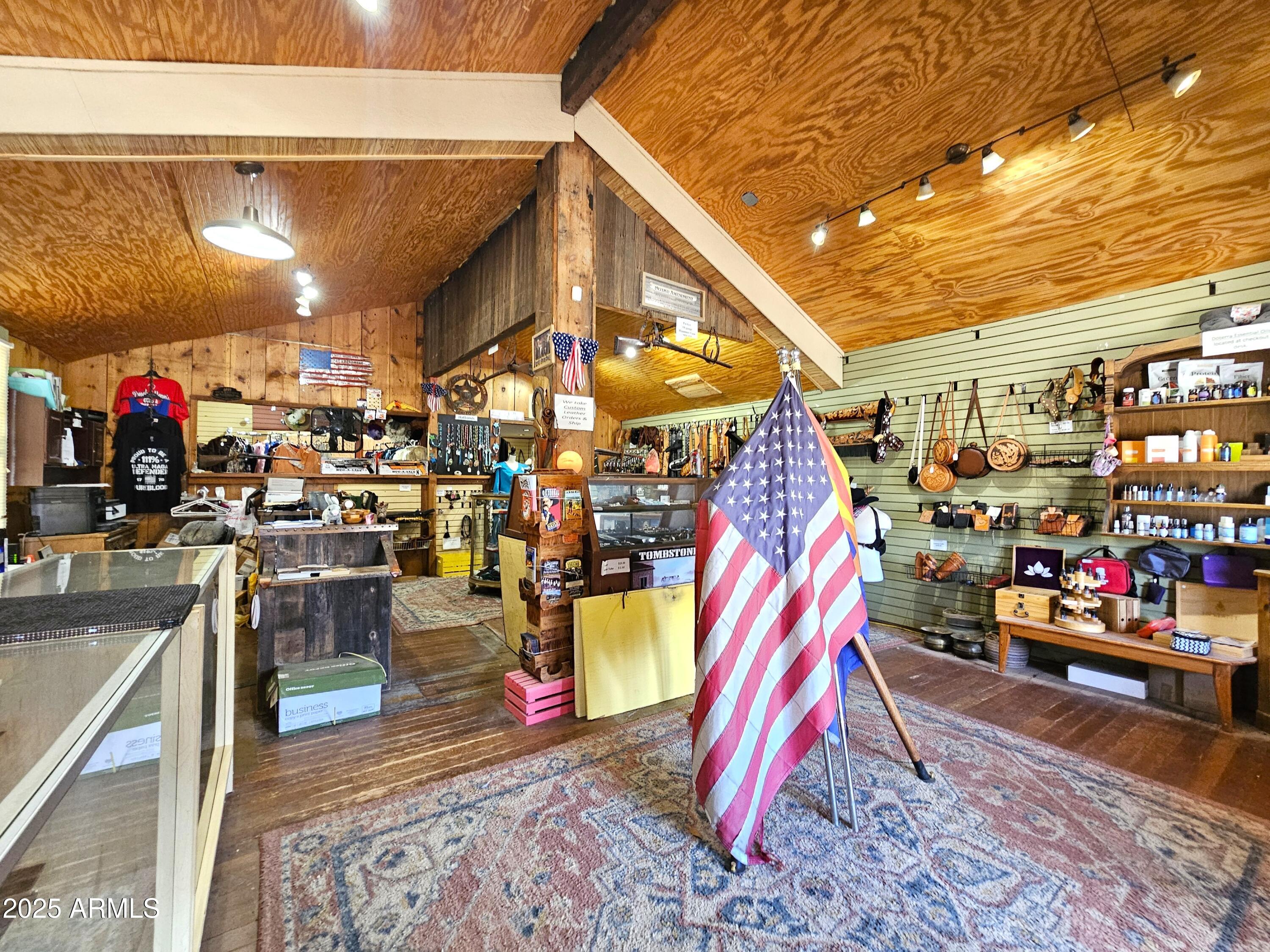 302 E FREMONT Street