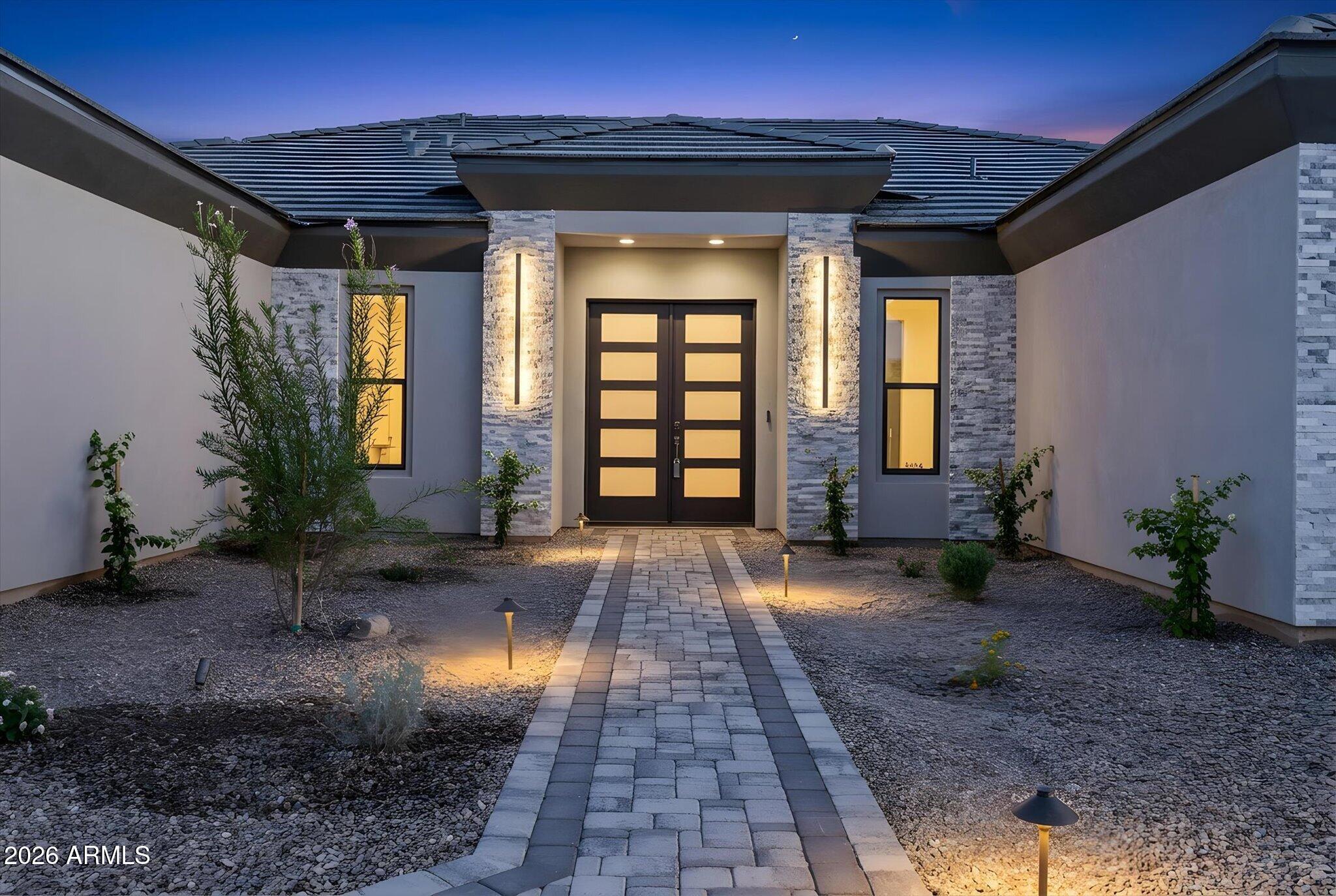 11052 N Indigo Drive