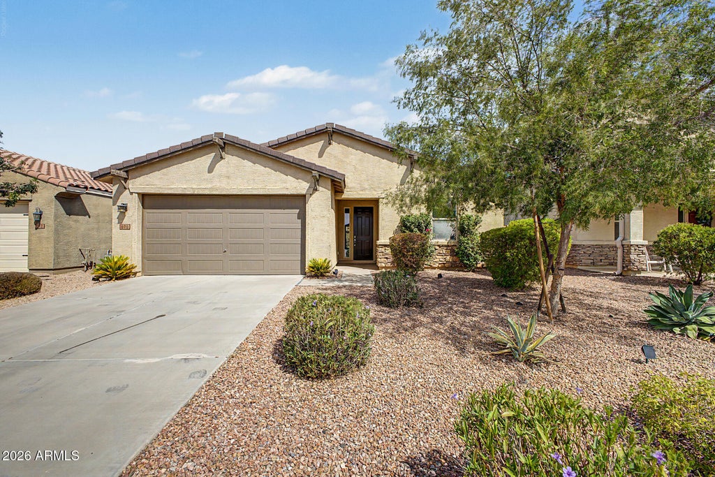 Photo of 696 W Glen Canyon Drive, San Tan Valley, AZ 85140 (MLS # 7082516)