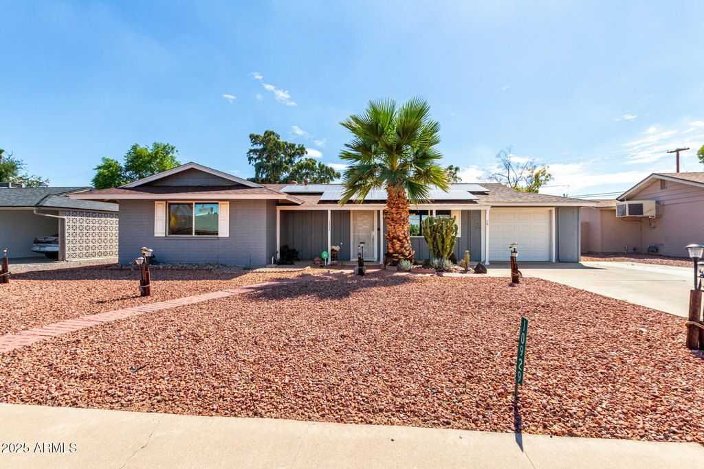 Photo of 10929 W Oakmont Drive, Sun City, AZ 85351 (MLS # 6912955)