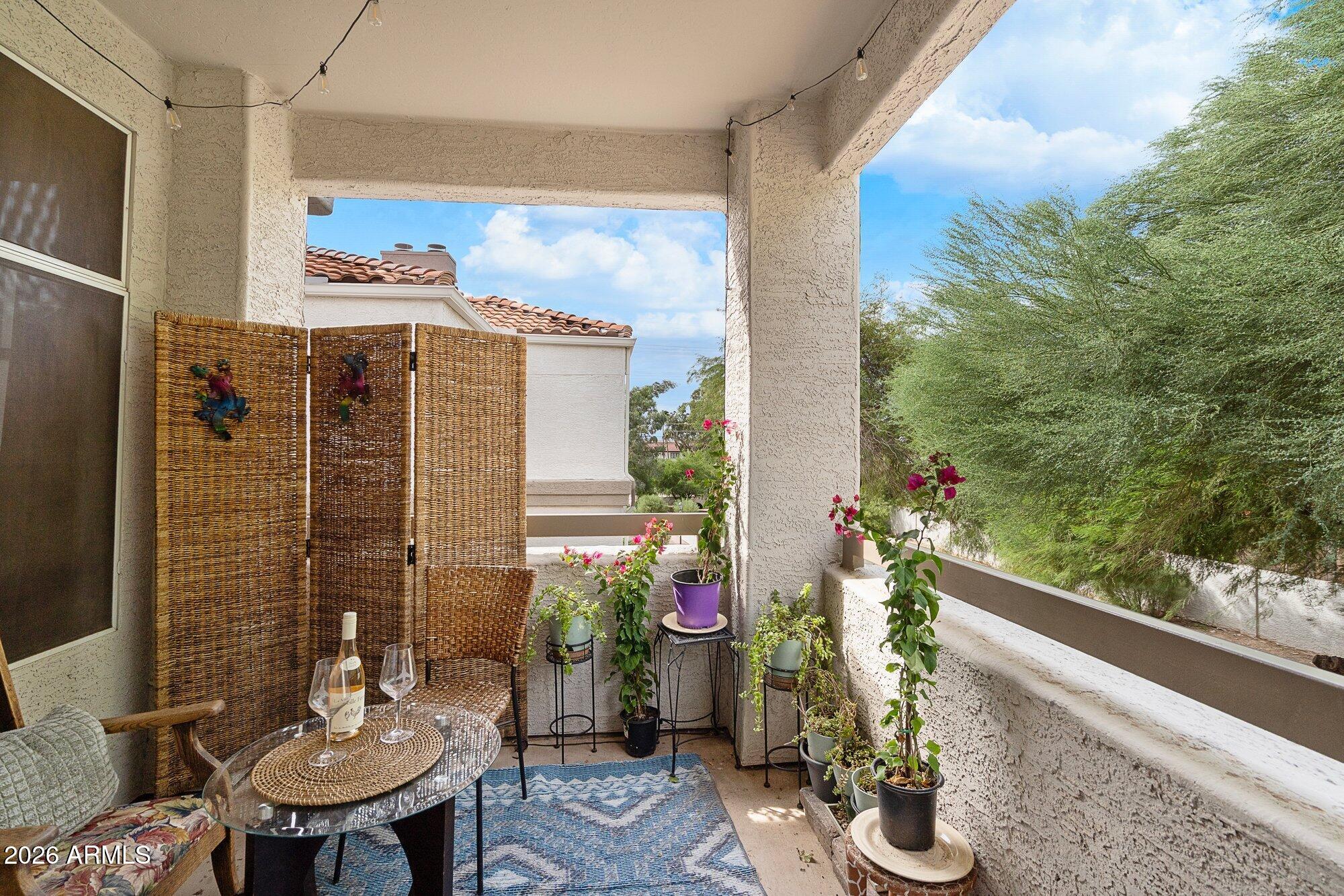 11375 E SAHUARO Drive 2082