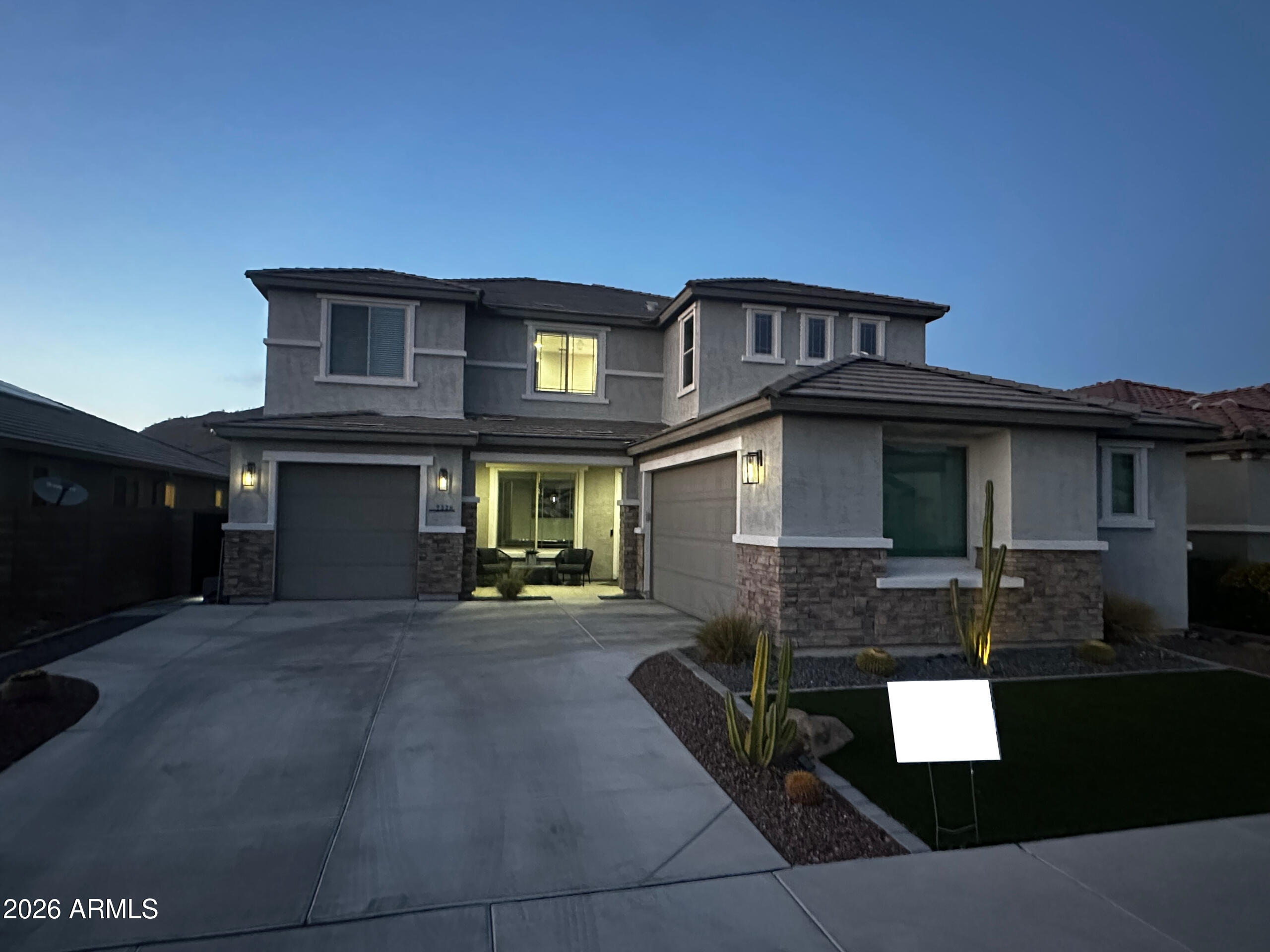 7228 W QUAIL TRACK Drive
