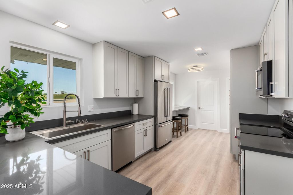 Photo of 10544 W Prairie Hills Circle, Sun City, AZ 85351 (MLS # 6954441)