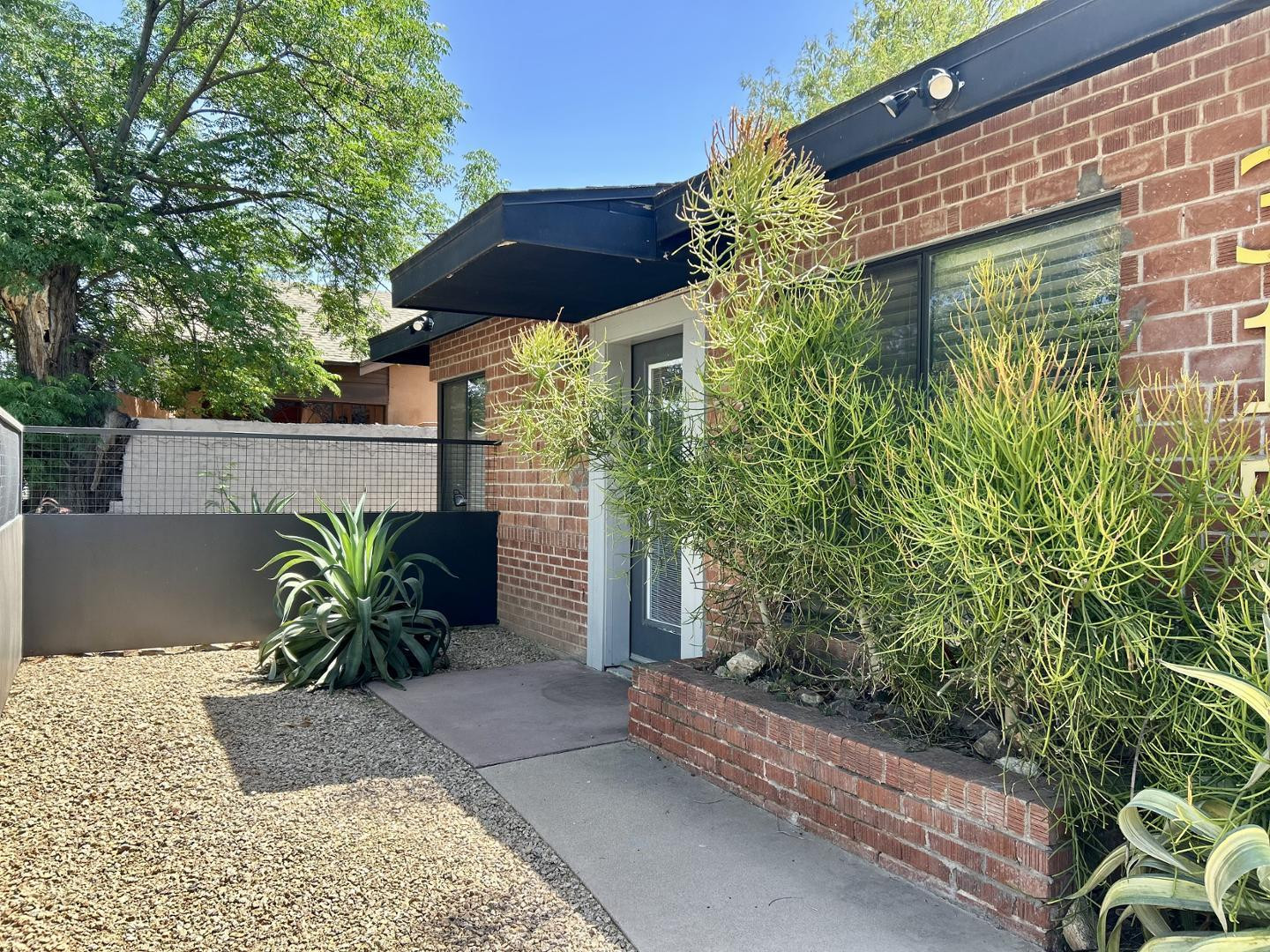 315 W HIGHLAND Avenue Apt 1
