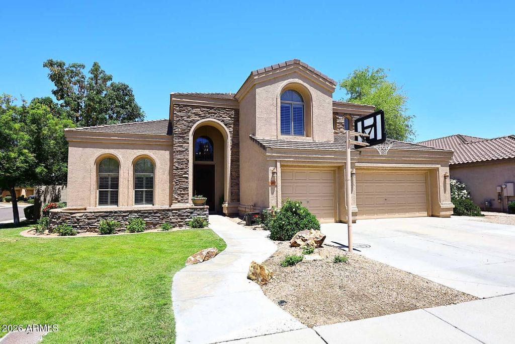 Photo of 7272 W Crystal Road, Glendale, AZ 85308 (MLS # 6974306)