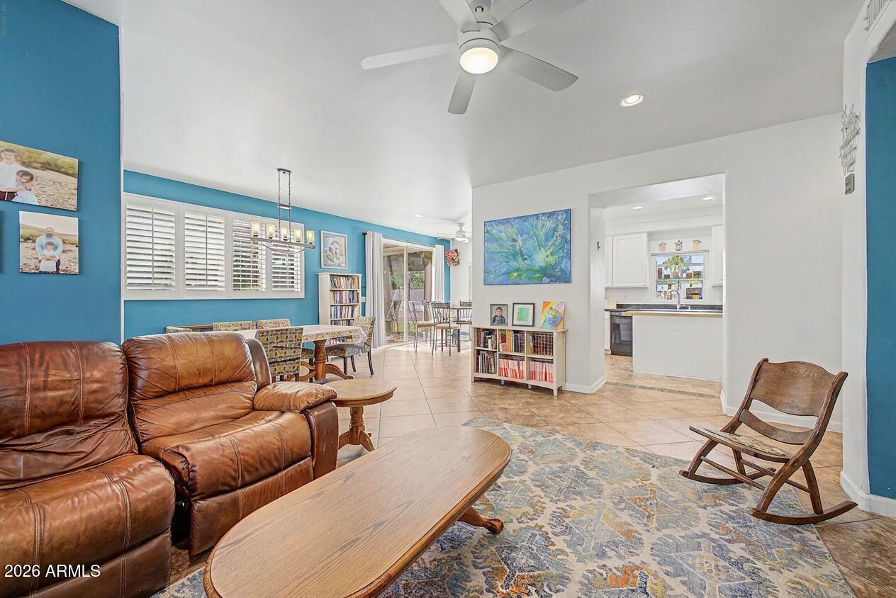 6022 N 5TH Place