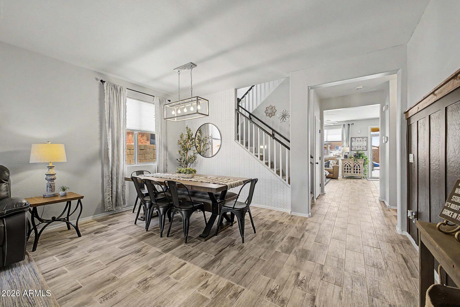 7327 W GLASS Lane