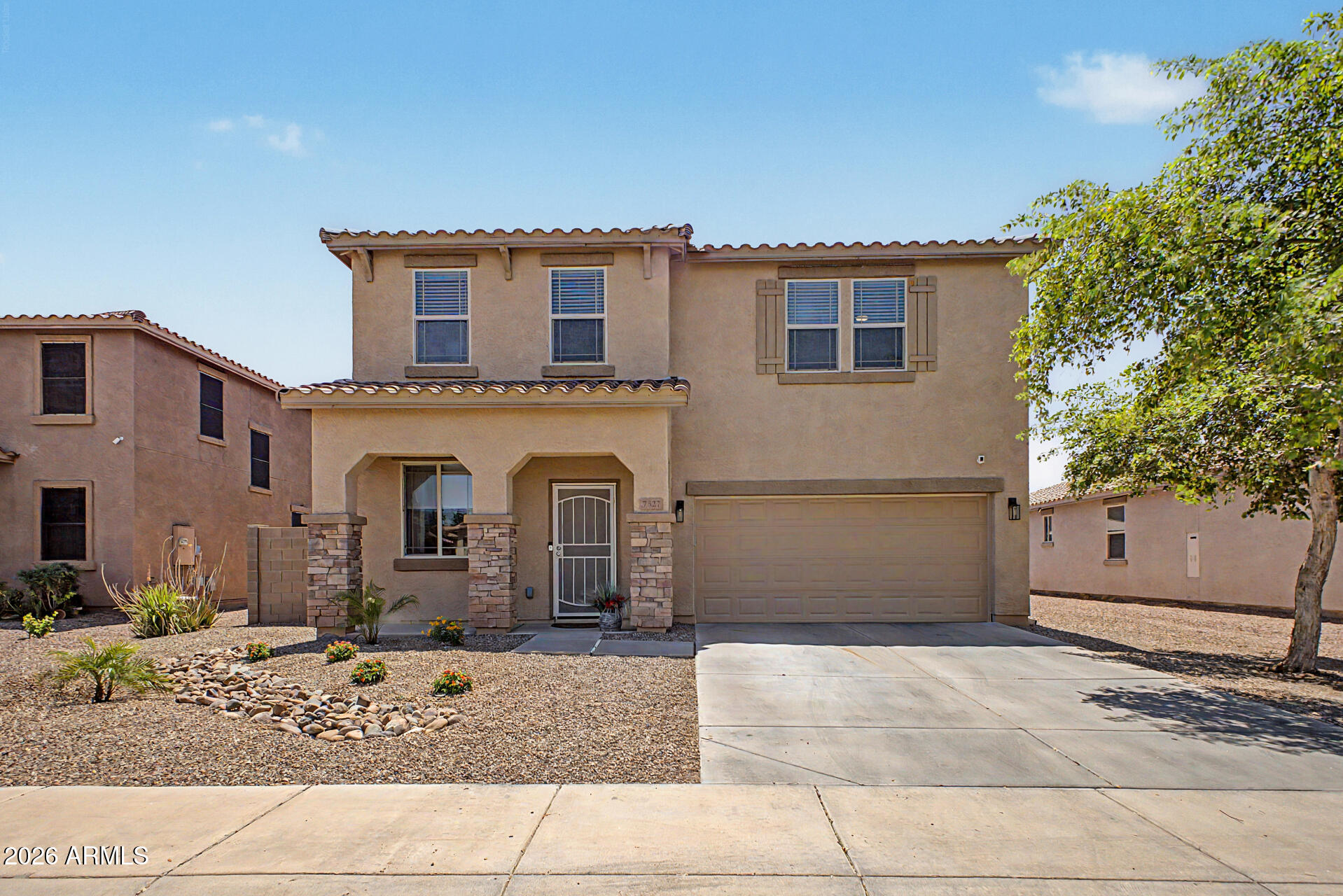 7327 W GLASS Lane