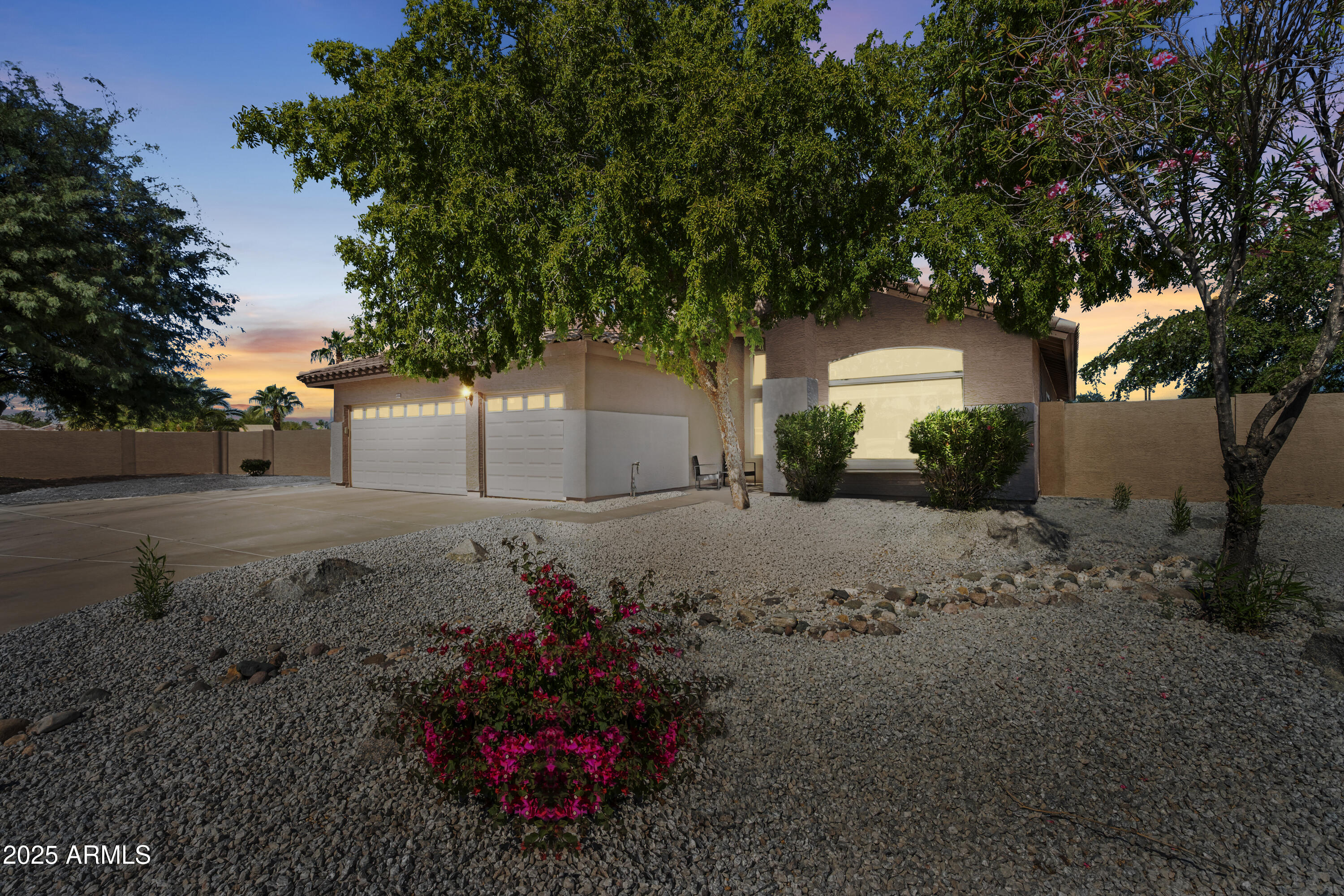 6994 W MONTE LINDO --